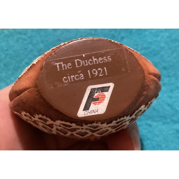 Willow Hall Age Of Elegance "The Duchess" Hat & Matching Purse Collectible - Picture 15 of 16